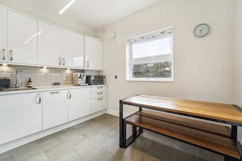 1 bedroom flat for sale, Lambert Road, London SW2