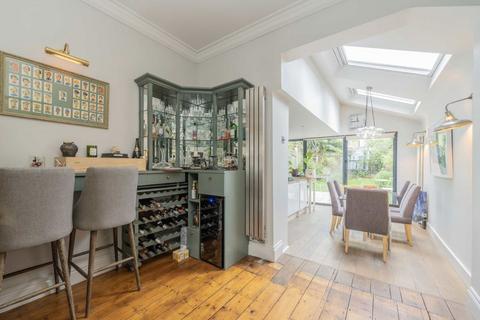 4 bedroom semi-detached house for sale, Mordaunt Street, London SW9