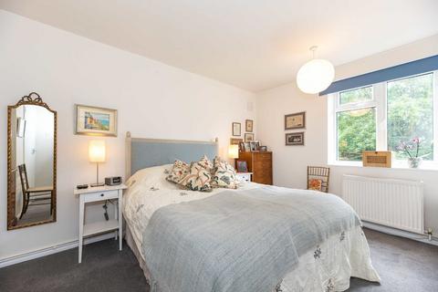 3 bedroom flat for sale, St. Alphonsus Road, London SW4