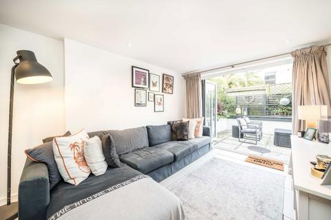 2 bedroom flat for sale, Hubert Grove, London SW9