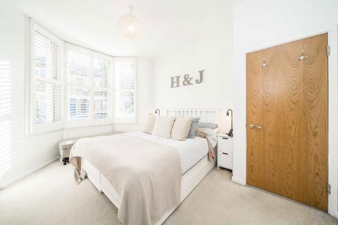 2 bedroom flat for sale, Hubert Grove, London SW9