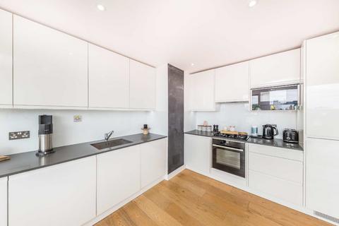 1 bedroom flat for sale, Wandsworth Road, London SW8