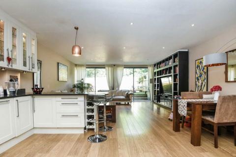 4 bedroom terraced house for sale, Savoy Mews, London SW9