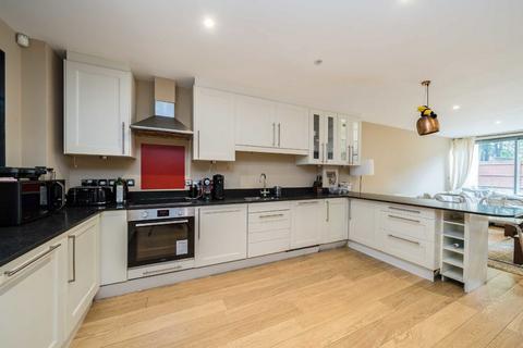 4 bedroom terraced house for sale, Savoy Mews, London SW9