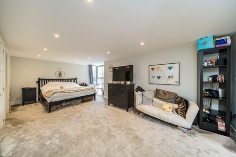 4 bedroom terraced house for sale, Savoy Mews, London SW9