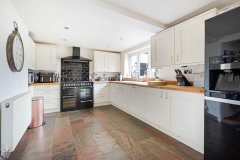 4 bedroom detached house for sale, Worcester WR5