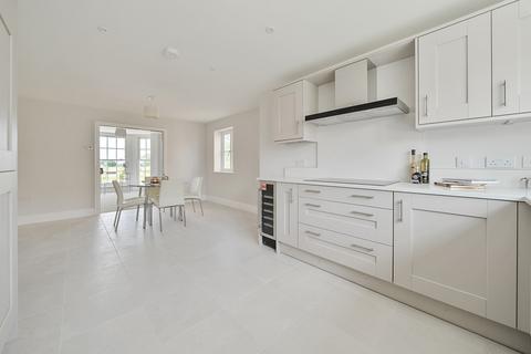 4 bedroom detached house for sale, Mountbatten Park, Hoe Lane, North Baddesley, Hampshire, SO52