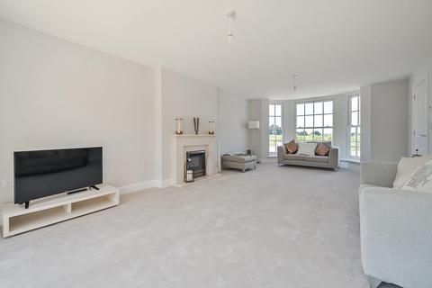 4 bedroom detached house for sale, Mountbatten Park, Hoe Lane, North Baddesley, Hampshire, SO52