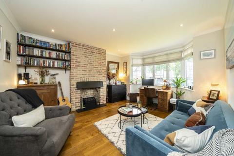 2 bedroom maisonette for sale, Gracefield Gardens, London SW16