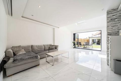 6 bedroom house for sale, Bigginwood Road, London SW16