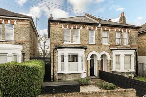 2 bedroom flat for sale, Buckleigh Road, London SW16