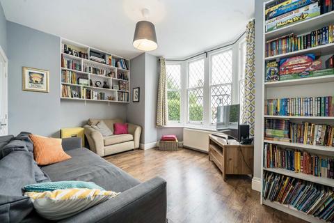 2 bedroom flat for sale, Prentis Road, London SW16