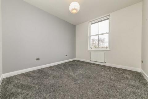 2 bedroom flat for sale, Lewin Road, London SW16