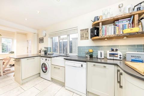 3 bedroom terraced house for sale, Hambro Road, London SW16