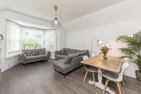 2 bedroom flat for sale, Greyhound Lane, London SW16