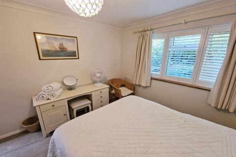 1 bedroom detached bungalow to rent, Lytchett Minster