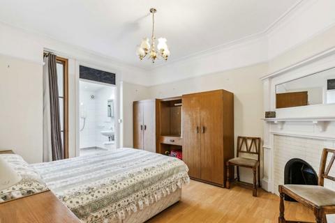 3 bedroom house for sale, Leithcote Gardens, London SW16