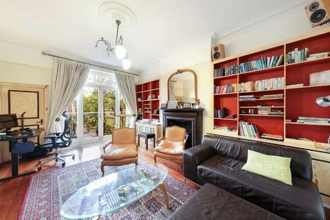 2 bedroom flat for sale, Telford Avenue, London SW2