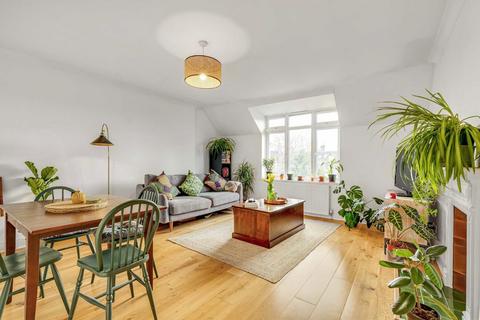 1 bedroom flat for sale, Voss Court, London SW16