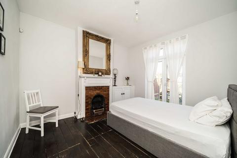 39 Fieldend Road, London, SW16 5SR