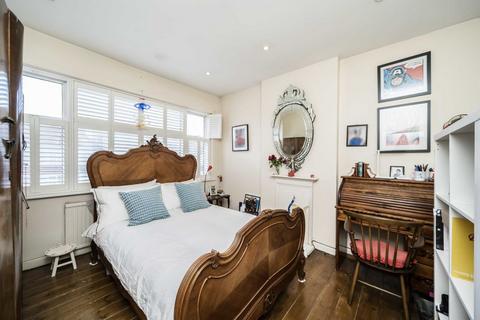 39 Fieldend Road, London, SW16 5SR