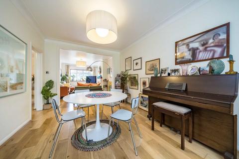44 Woodfield Avenue, London, SW16 1LG