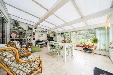 44 Woodfield Avenue, London, SW16 1LG