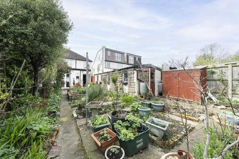 3 bedroom semi-detached house for sale, Norbury Close, London SW16