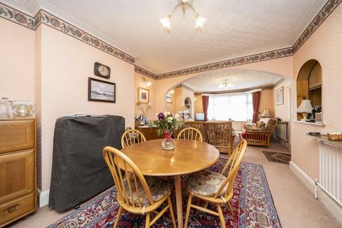 3 bedroom semi-detached house for sale, Norbury Close, London SW16