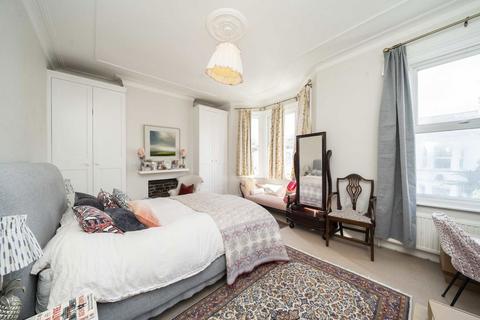 4 bedroom house for sale, Blakemore Road, London SW16