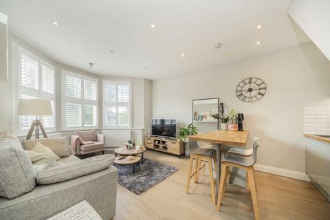 1 bedroom flat for sale, Criffel Avenue, London SW2