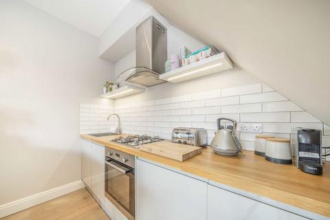 1 bedroom flat for sale, Criffel Avenue, London SW2