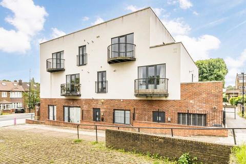 2 bedroom flat for sale, Elder Road, London SE27