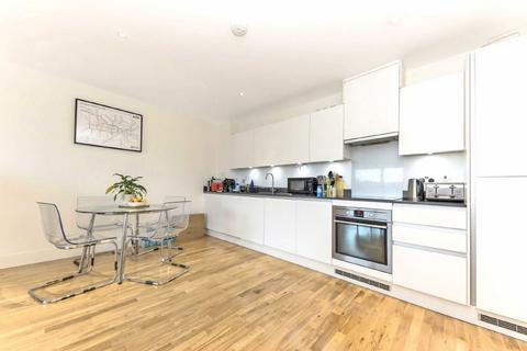 2 bedroom flat for sale, Streatham High Road, Streatham SW16