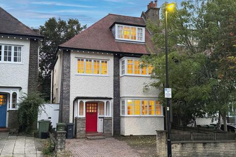 6 bedroom semi-detached house for sale, Prentis Road, London SW16