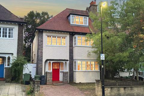 6 bedroom semi-detached house for sale, Prentis Road, London SW16