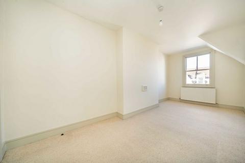 1 bedroom flat for sale, Streatham High Road, London SW16