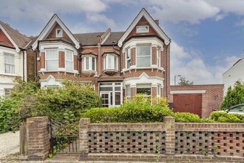 5 bedroom semi-detached house to rent, Heybridge Avenue, London SW16