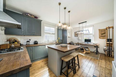 3 bedroom maisonette for sale, Renmuir Street, London SW17