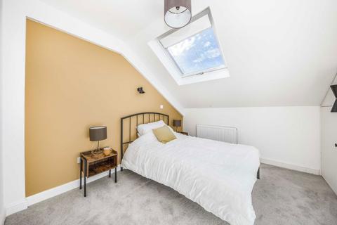 1 bedroom flat for sale, Bickley Street, London SW17