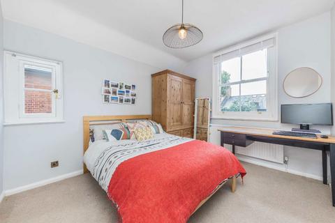158 Derinton Road, London, SW17 8HY