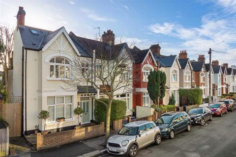 4 bedroom flat for sale, Ribblesdale Road, London SW16