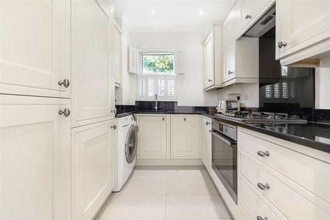 4 bedroom flat for sale, Ribblesdale Road, London SW16