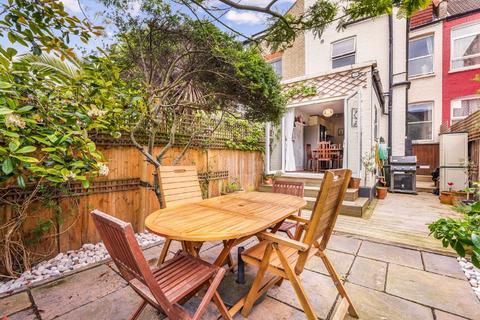91 Eswyn Road, London, SW17 8TR