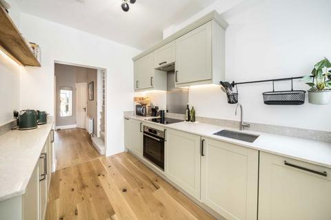 210 Mitcham Road, Tooting, London, SW17 9NN