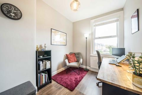 210 Mitcham Road, Tooting, London, SW17 9NN