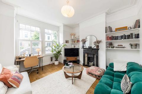 2 bedroom flat for sale, Moring Road, London SW17