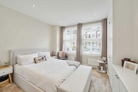 2 bedroom maisonette for sale, Moring Road, London SW17