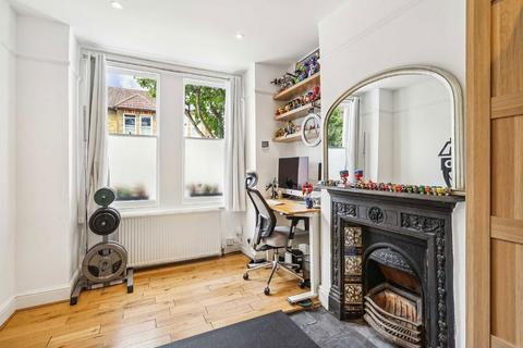 3 bedroom terraced house for sale, Bertal Road, London SW17