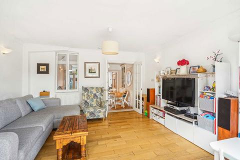 3 bedroom terraced house for sale, Bertal Road, London SW17